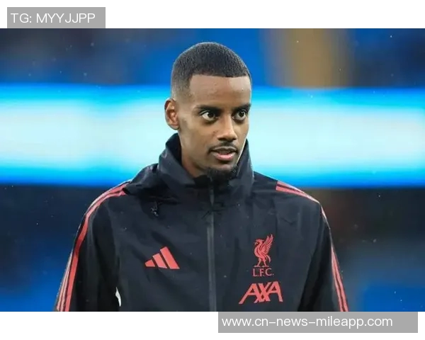 伊萨克花费三万镑购杜宾犬护卫自遭死亡威胁后安全措施升级 伊萨克花费三万镑购杜宾犬护卫自遭死亡威胁后安全措施升级