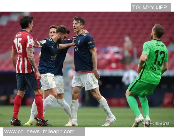 格威与赛恩詹姆斯双双失手比赛表现不佳未能得分引发关注