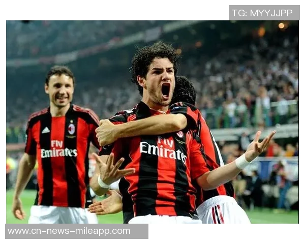 邓弗里斯恐缺席米兰德比奥古斯托有望替代出战位置 邓弗里斯恐缺席米兰德比奥古斯托有望替代出战位置